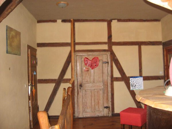 finish Roemisch-ocker mit Dover-weiss